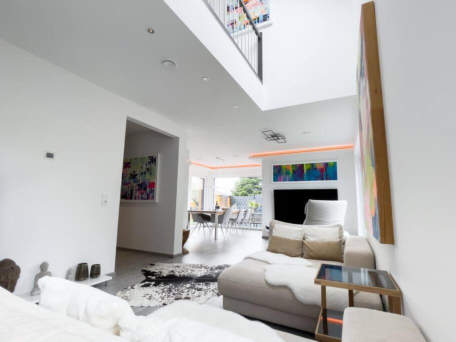 Villa Dreamy Vibes Mit Privatem Pool & Rheinblick Niederkassel Kültér fotó