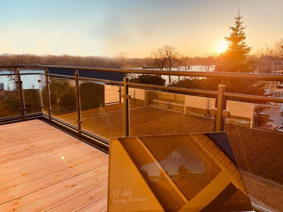 Villa Dreamy Vibes Mit Privatem Pool & Rheinblick Niederkassel Kültér fotó